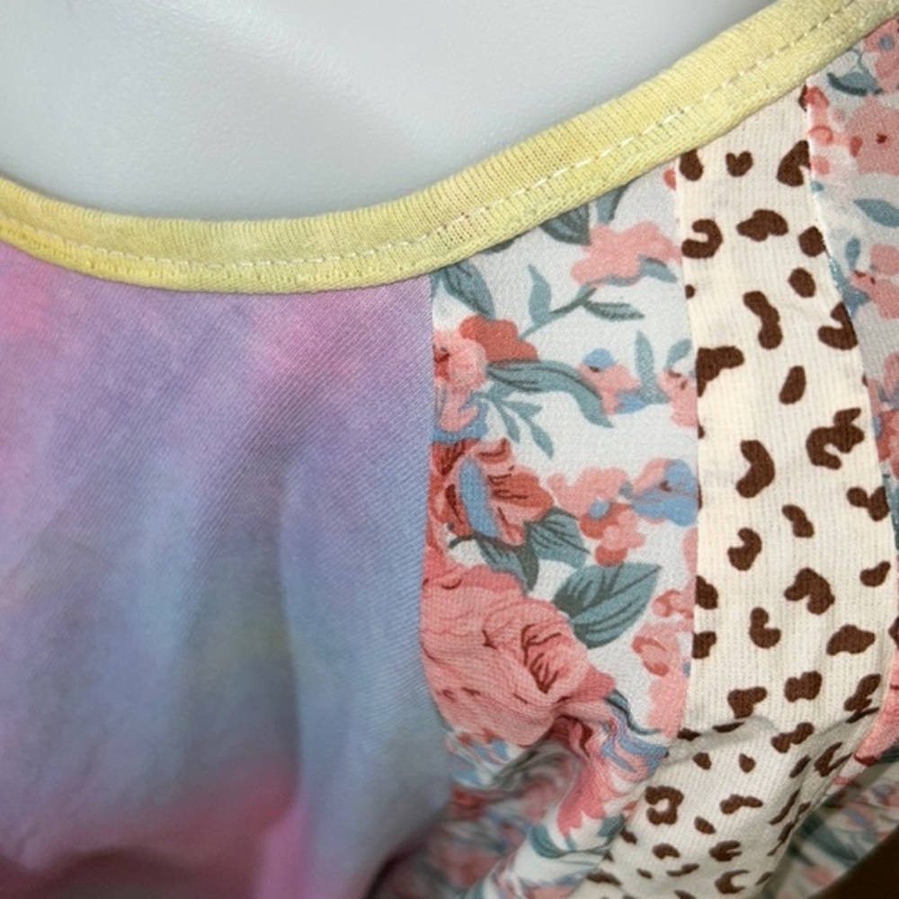 Women’s Gigio Plus Tiedye Top with animal print sleeves - Picture 4 of 9
